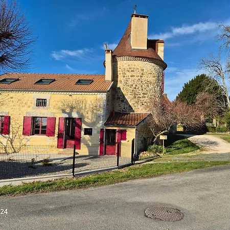 Holiday home Des Limagnes Thiviers